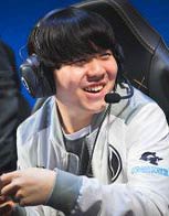 Rookie Invictus Gaming